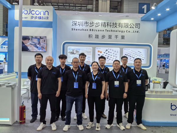 圓滿(mǎn)收官｜步步精科技于elexcon2025獲高度關(guān)注，多項(xiàng)創(chuàng)新連接方案引領(lǐng)行業(yè)發(fā)展